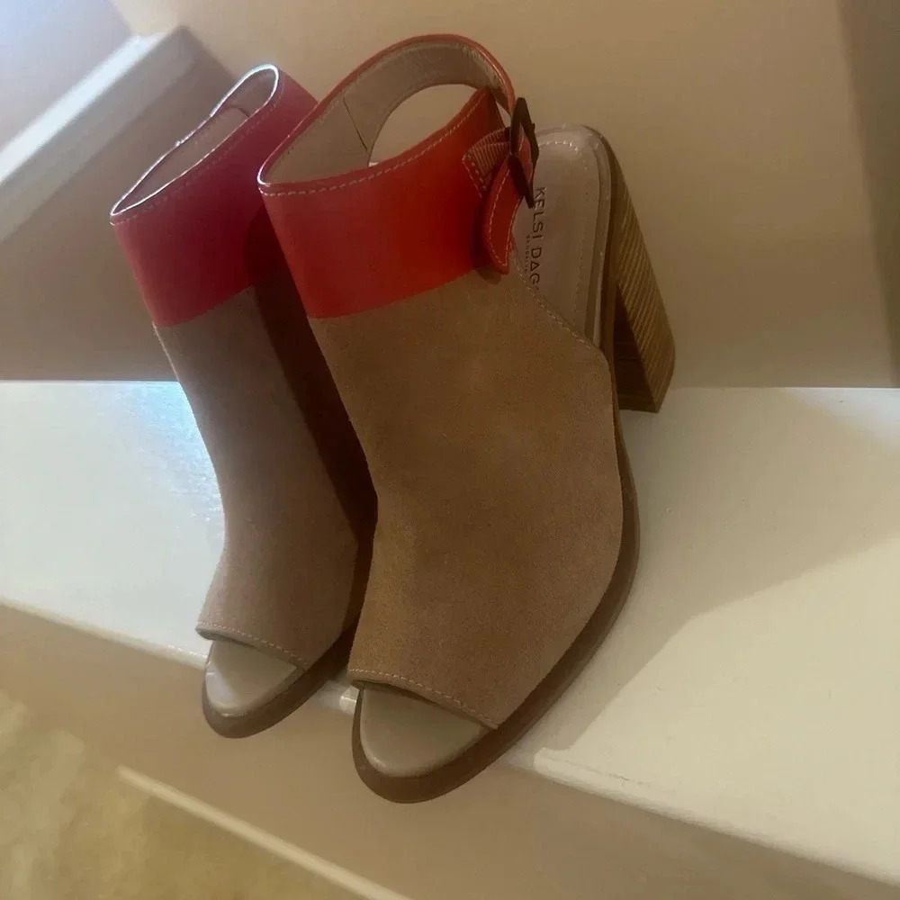 Women’s Kelsi Dagger Brooklyn Milton Suede Blocked Heeled‎ Booties. Size 10.